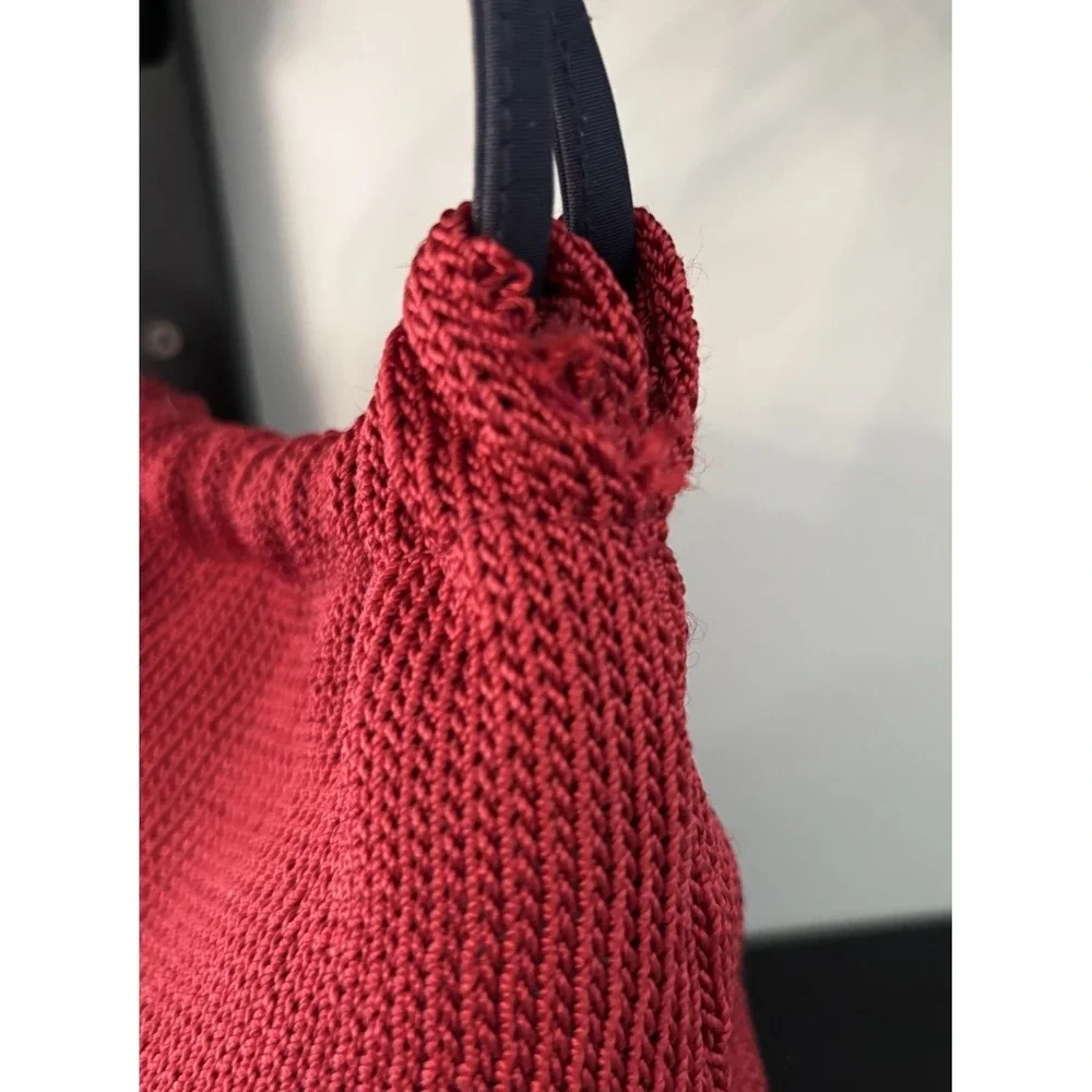THE SAK Knit Midi Hobo Purse Handbag Snap Zip Pocket Nautical Coastal Red Navy